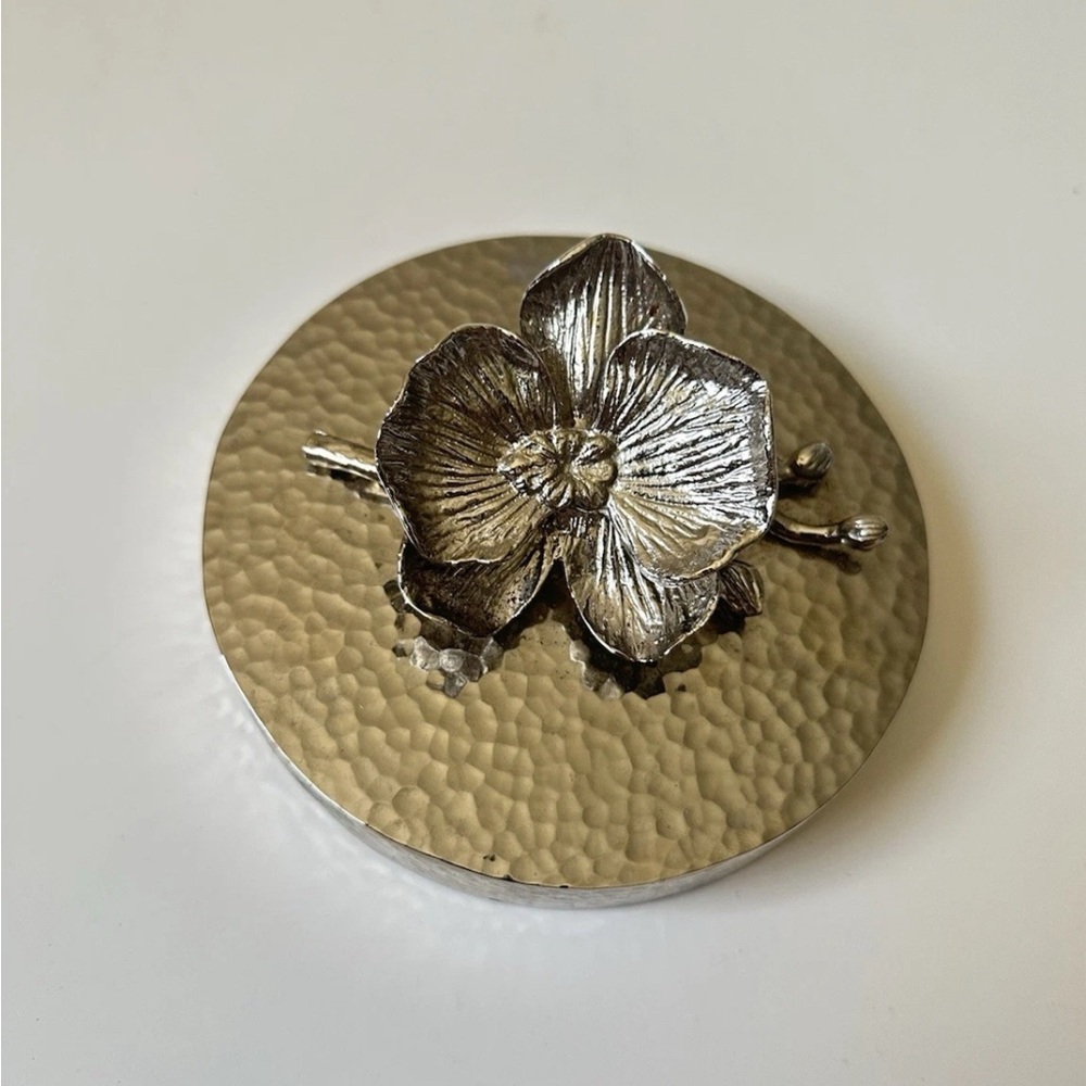 Michael Aram White Orchid Canister XS 5” - Picture 3 of 5